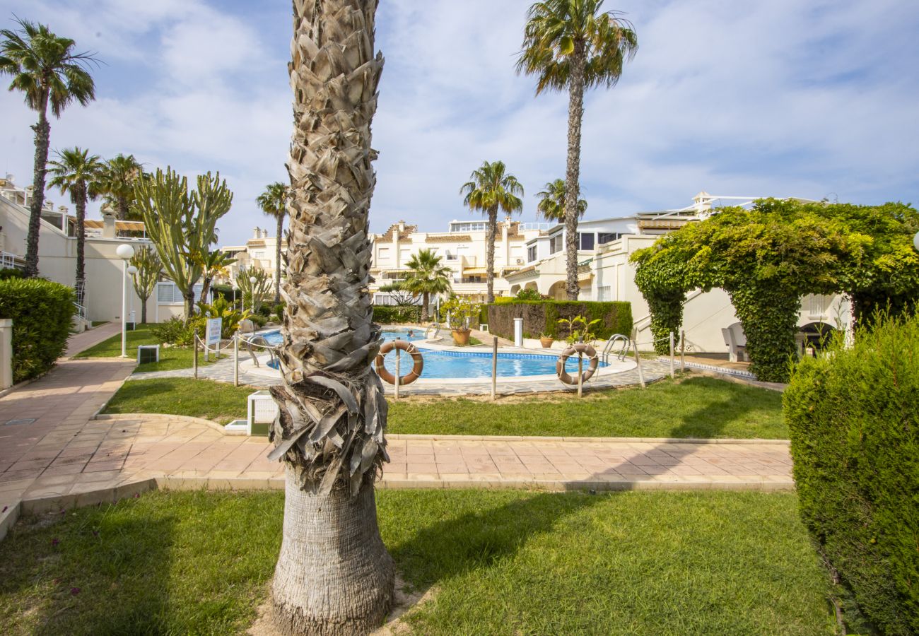 Bungalow en Orihuela Costa - ID4