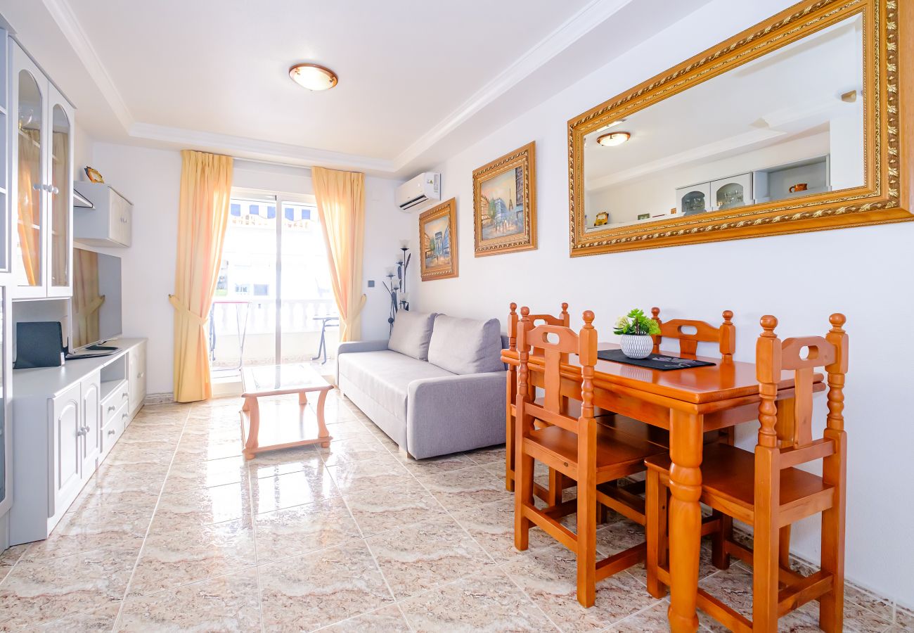 Apartamento en Torrevieja - ID111