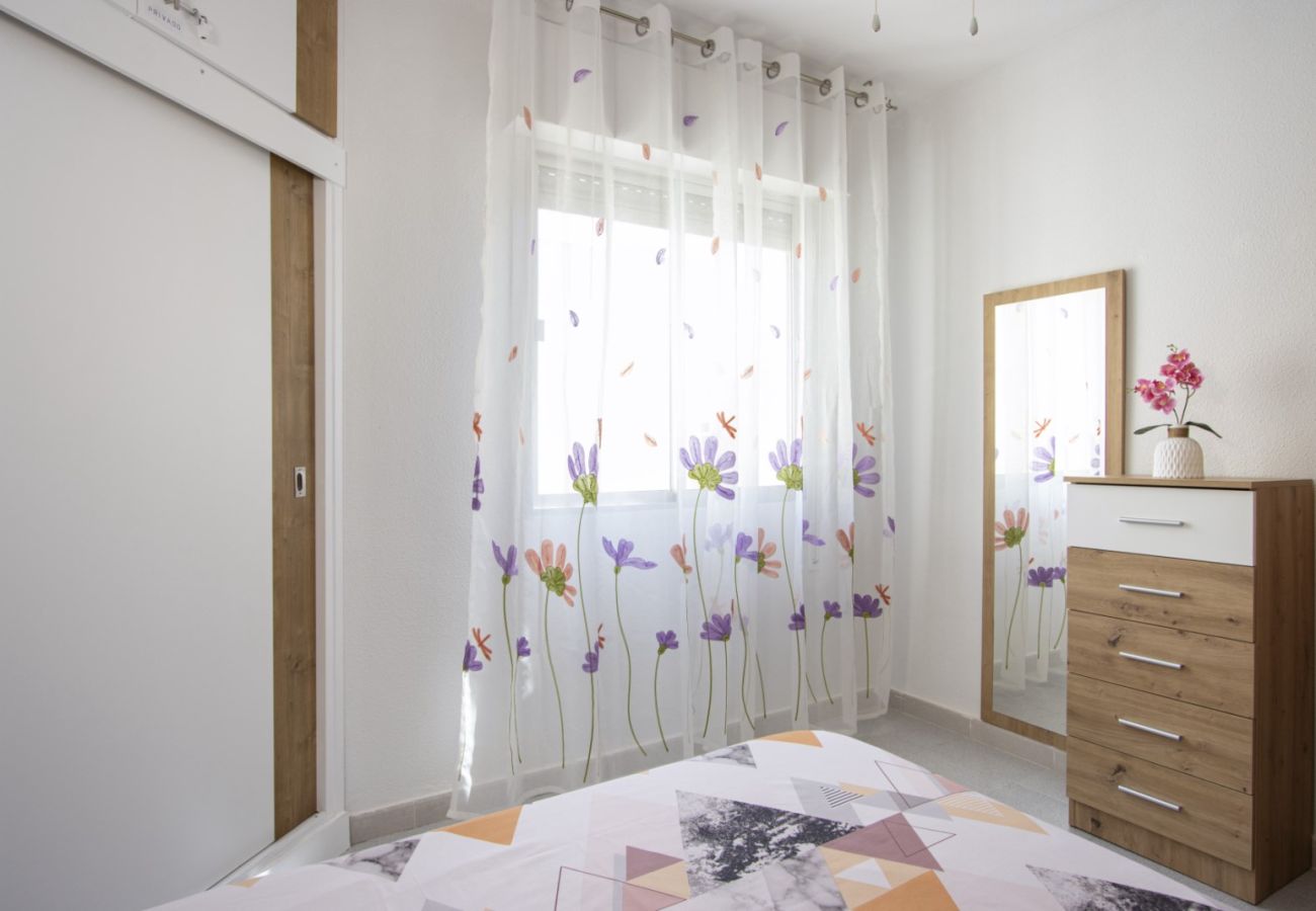 Apartamento en Torrevieja - ID24