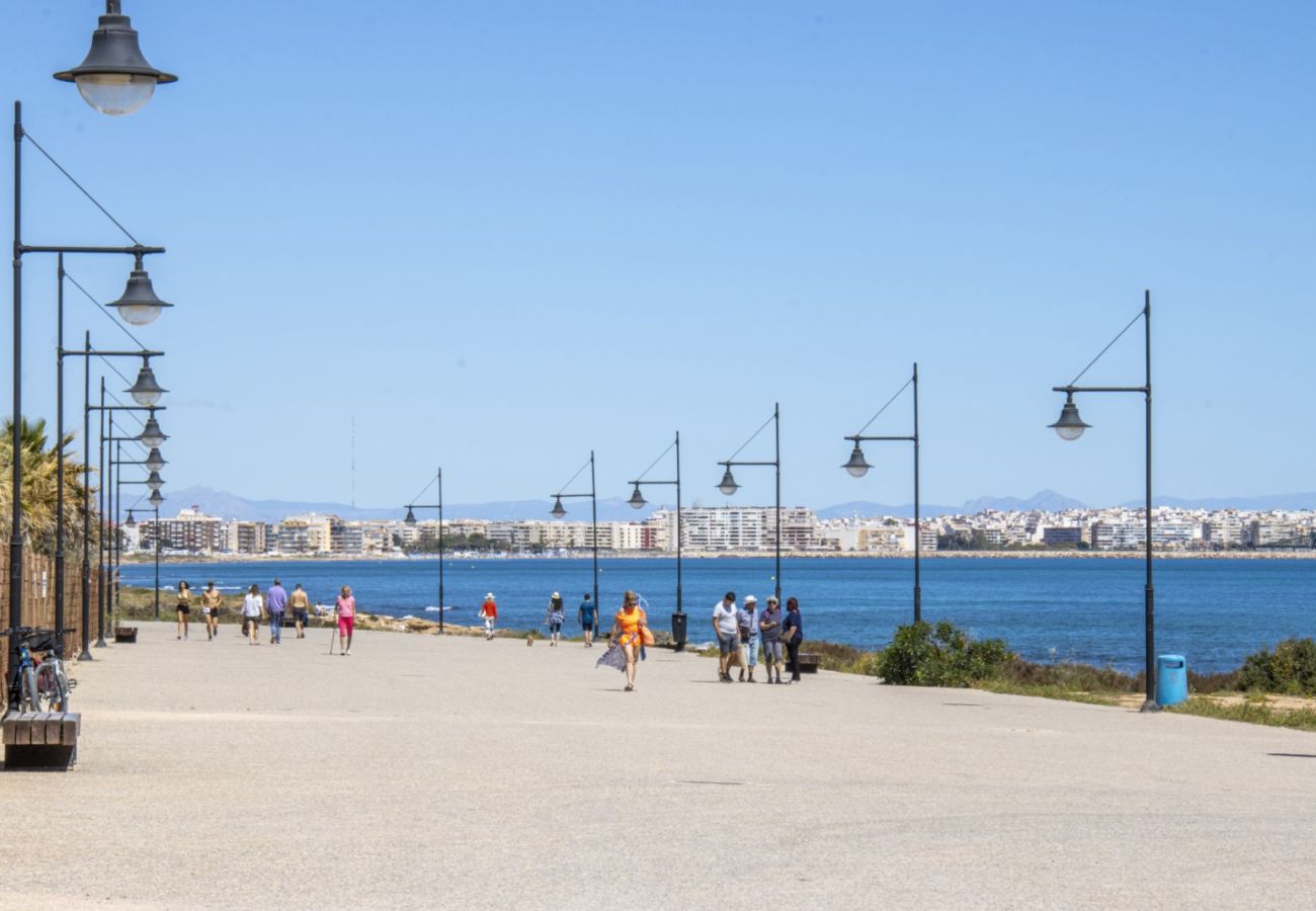 Apartamento en Torrevieja - ID198
