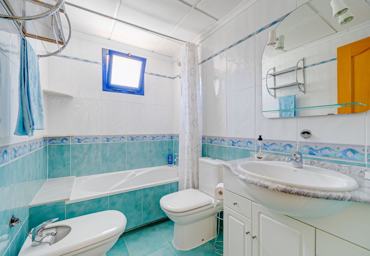 Apartahotel en Villajoyosa - CSL PISO AZALEAS DOR DORMITORIOS