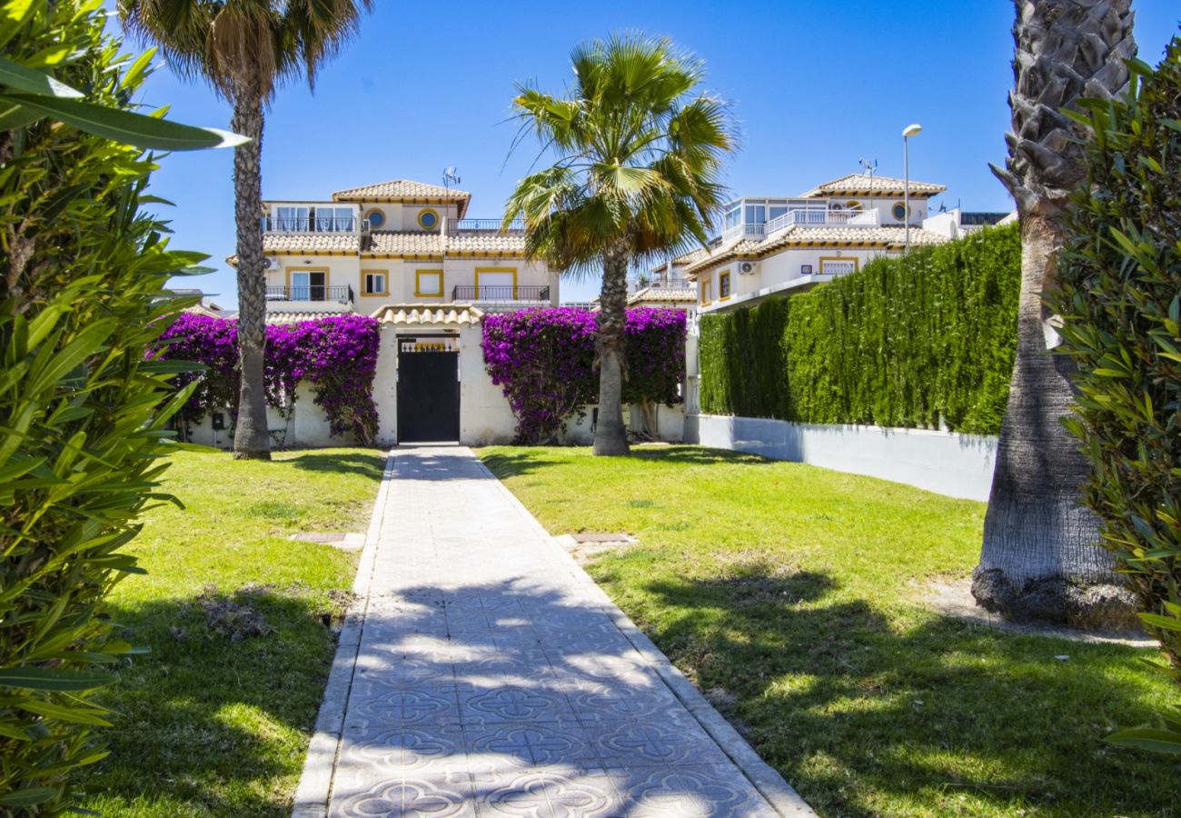 Bungalow en Orihuela Costa - ID191
