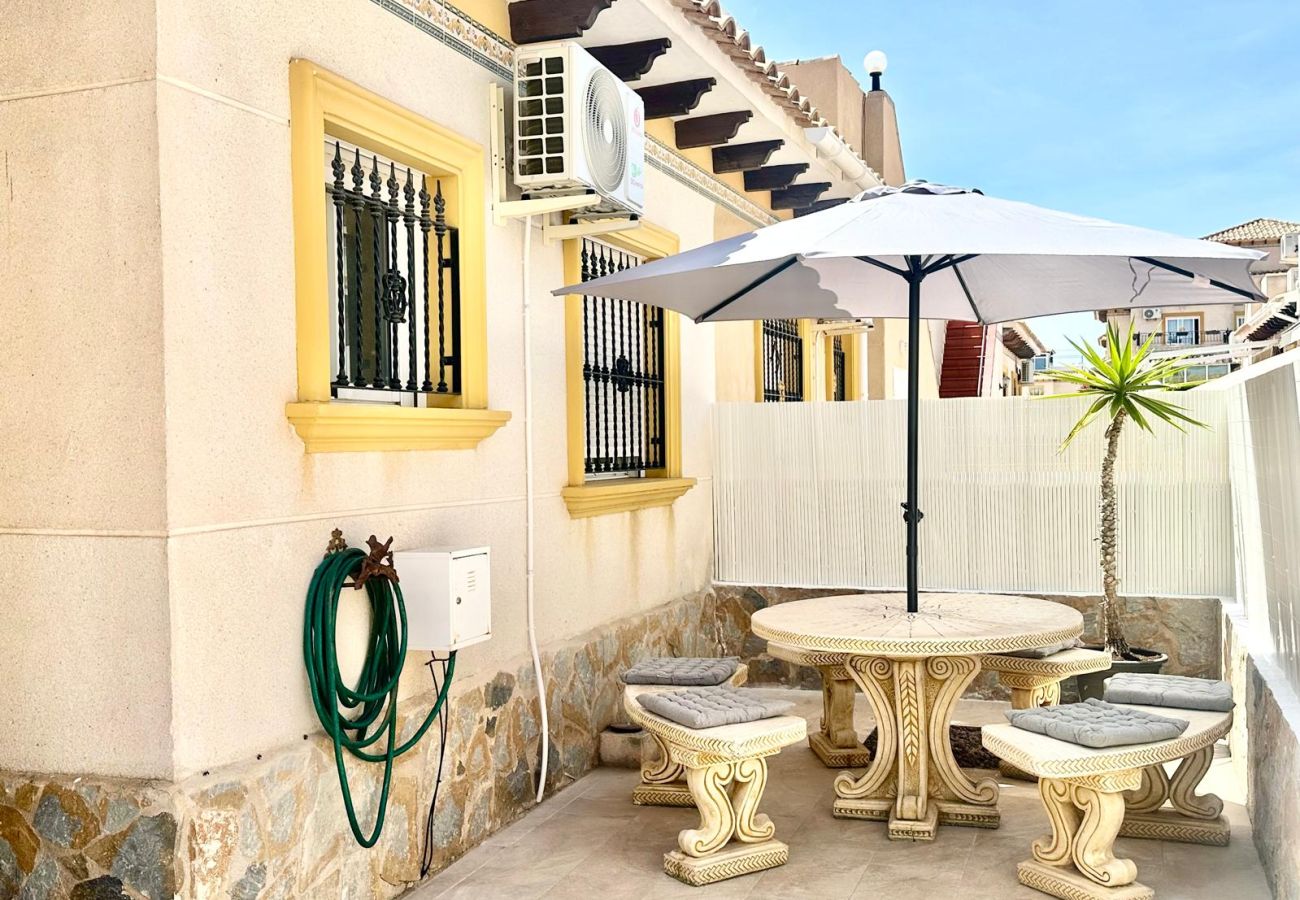 Bungalow en Orihuela Costa - ID191