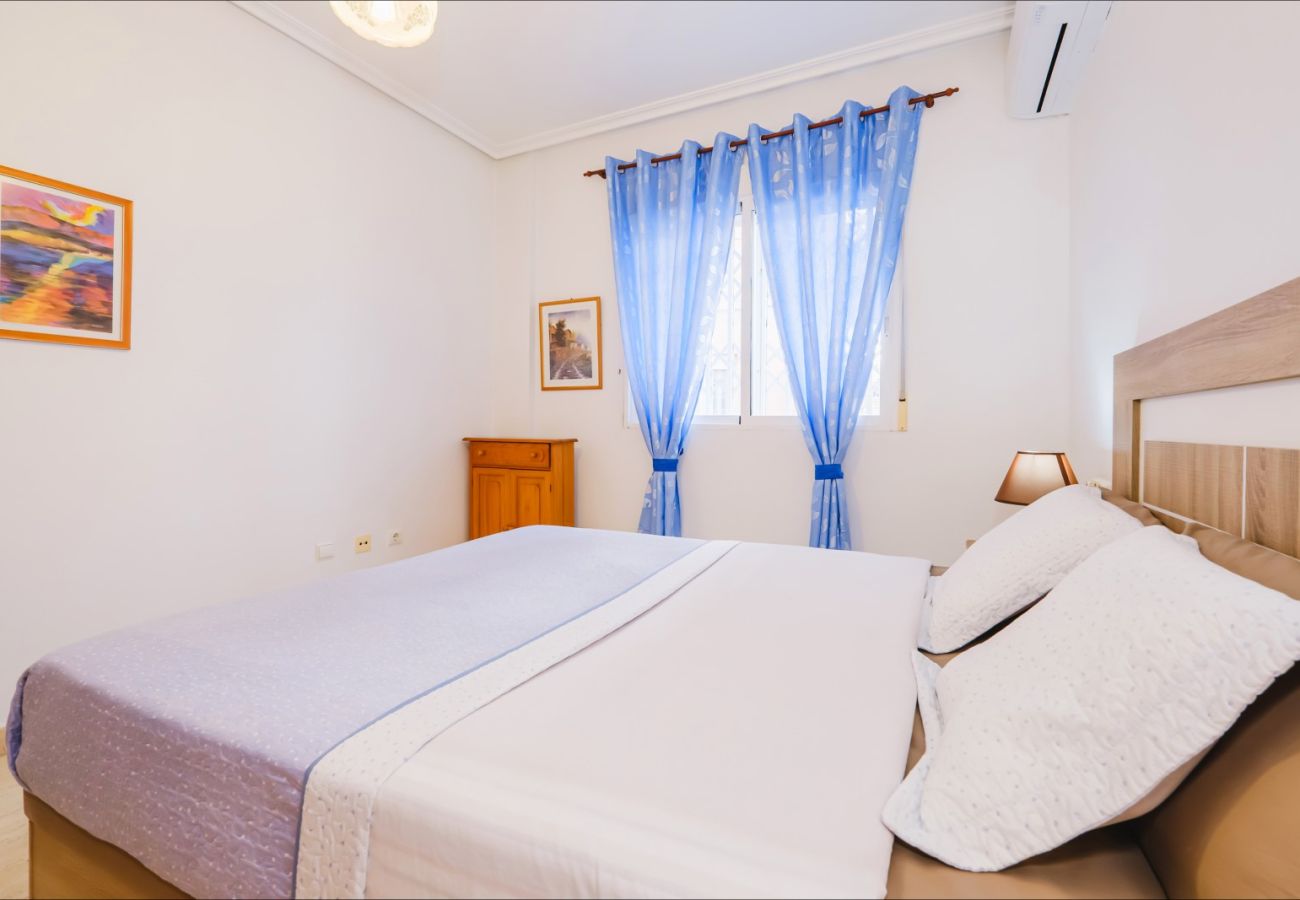 Apartment in Torrevieja - ID138
