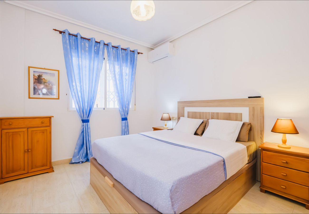 Apartment in Torrevieja - ID138