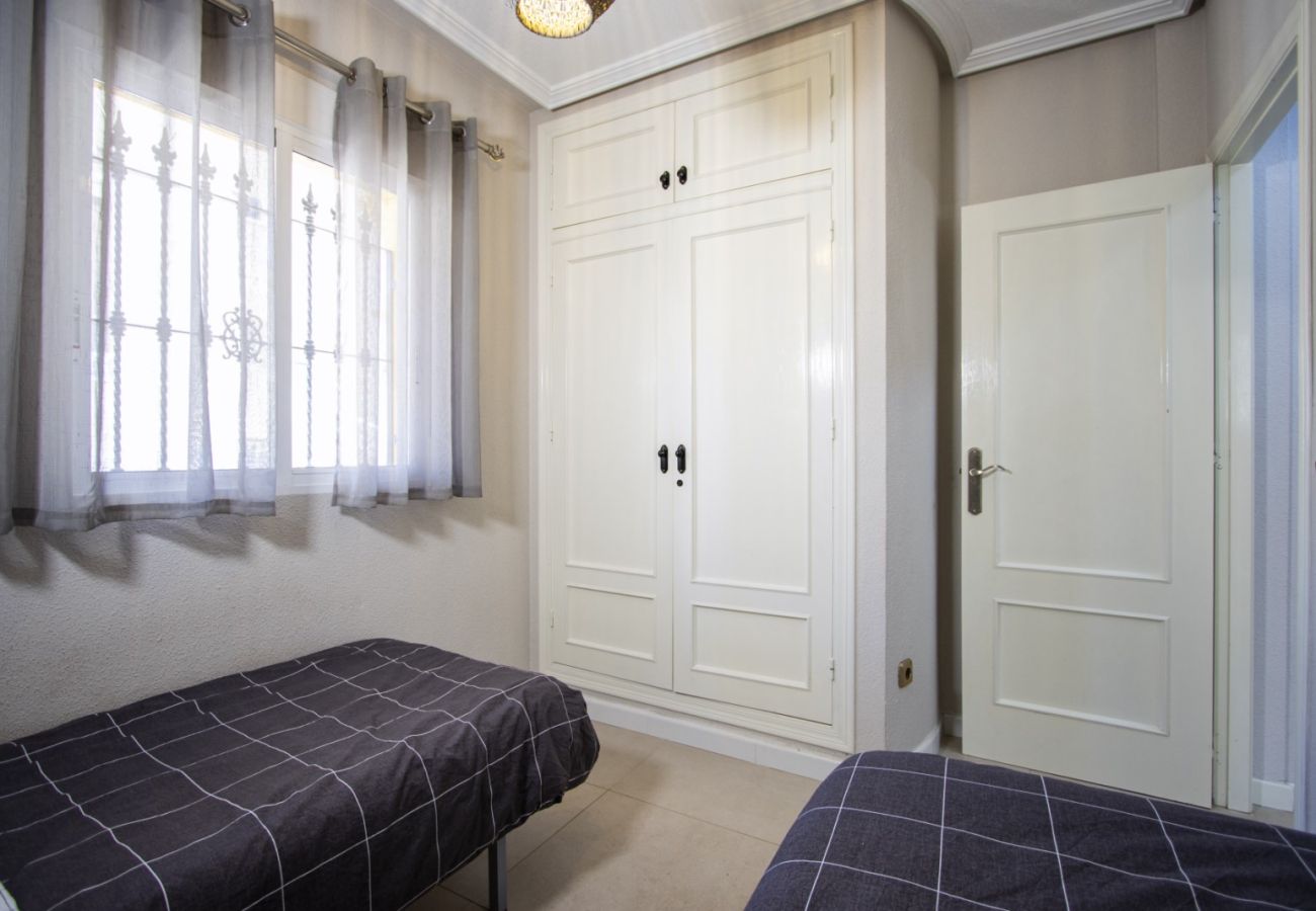 Bungalow in Orihuela Costa - ID191