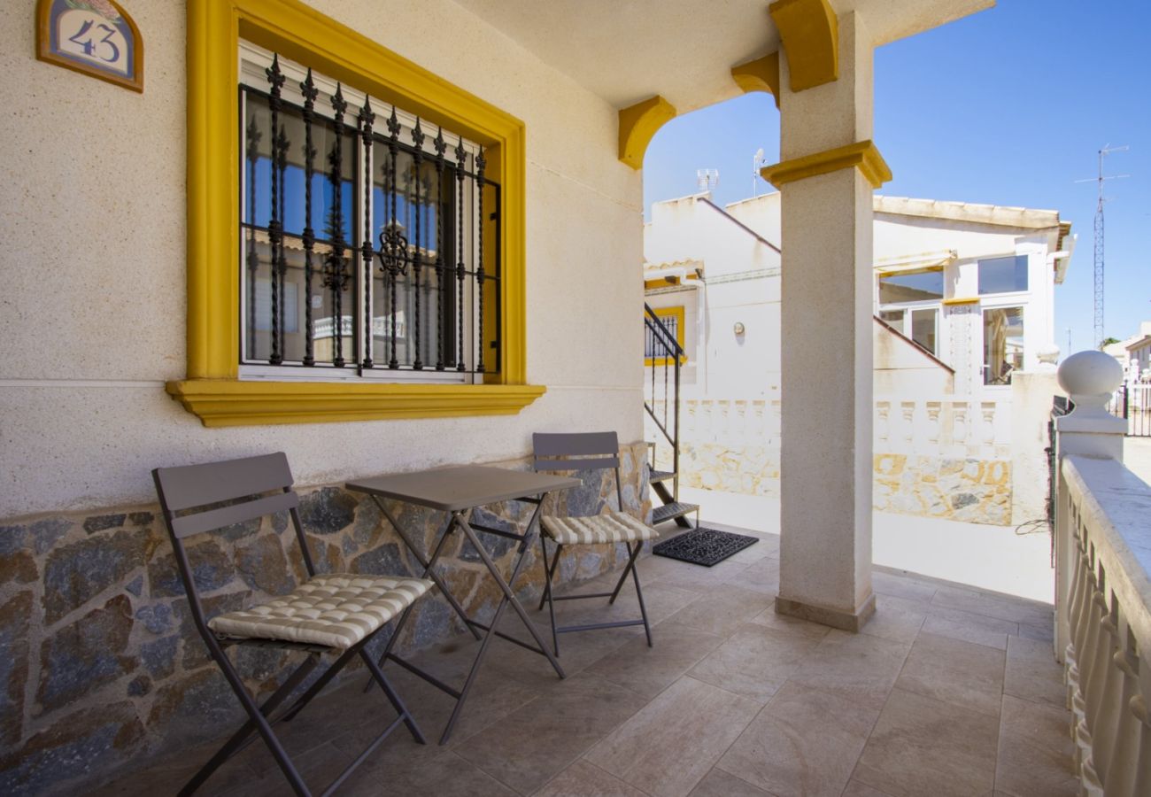 Bungalow in Orihuela Costa - ID191