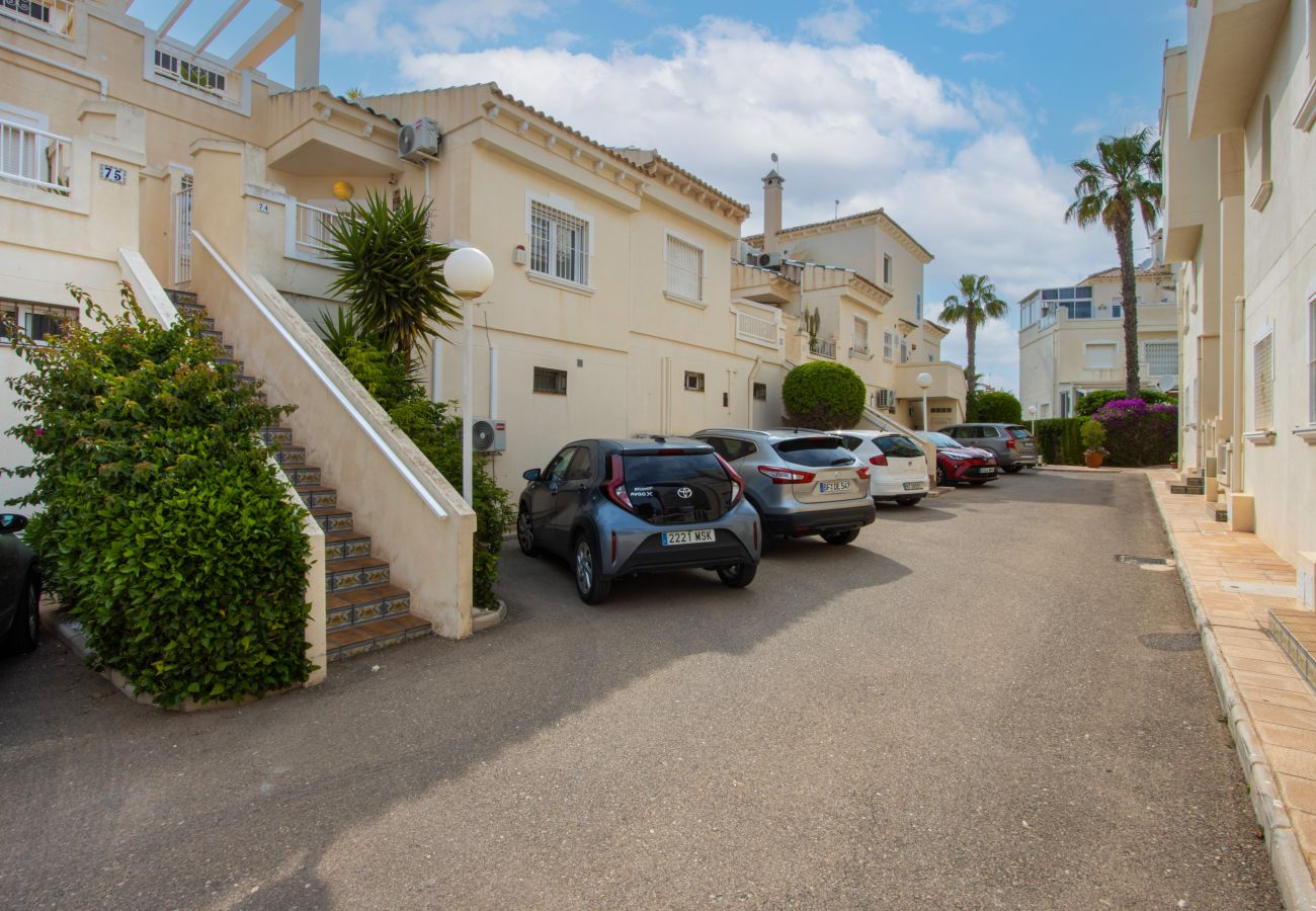 Bungalow in Orihuela Costa - ID4
