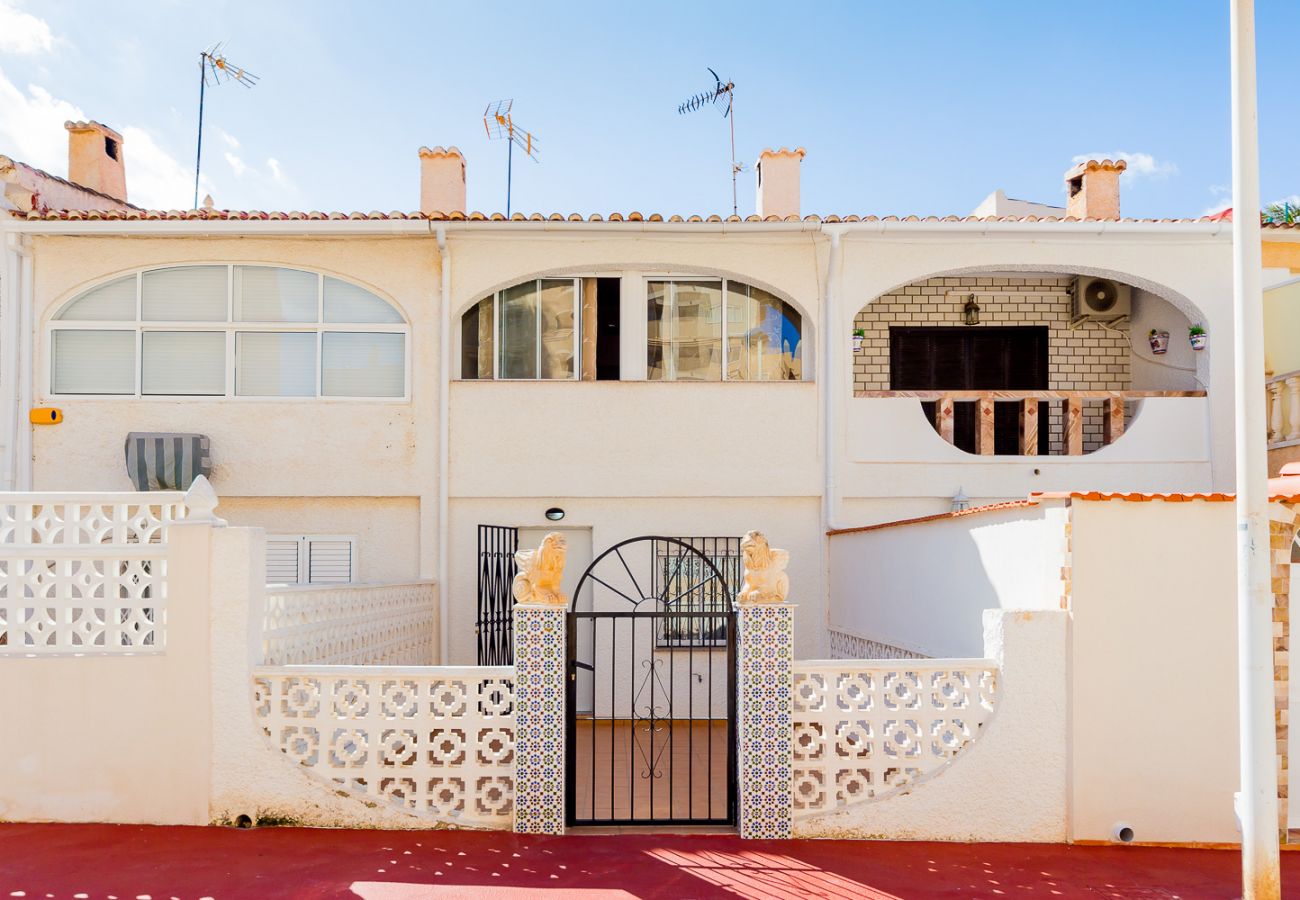 Bungalow in La Mata - ID120