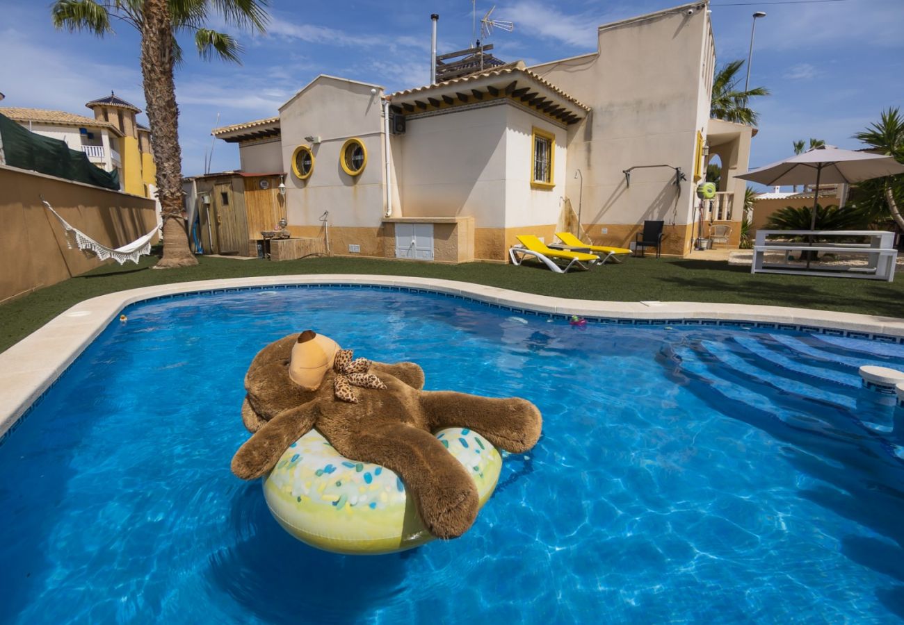 Villa in La Zenia - ID77