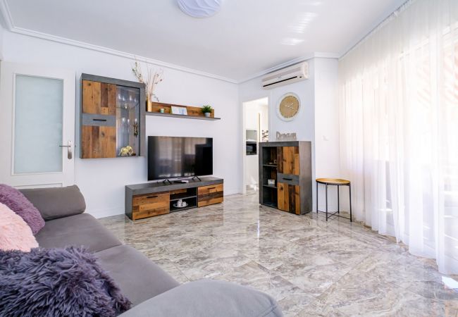 Apartment in Torrevieja - ID156