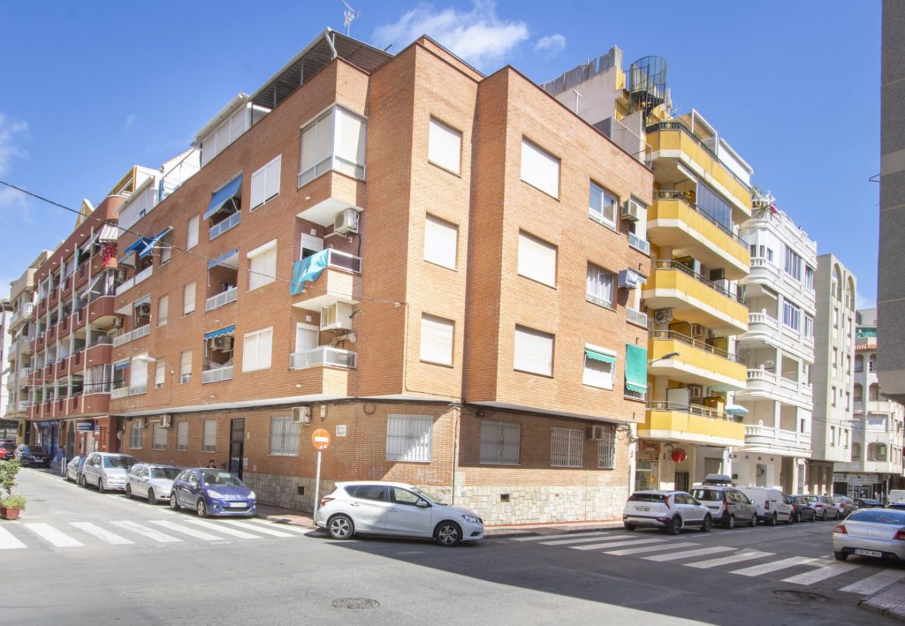 Apartment in Torrevieja - ID122