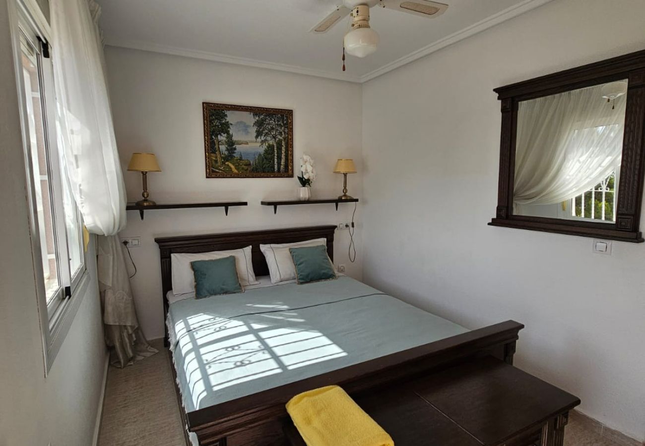 Apartment in santa pola - AL Gran Alacant 2BR Apartment with Pool