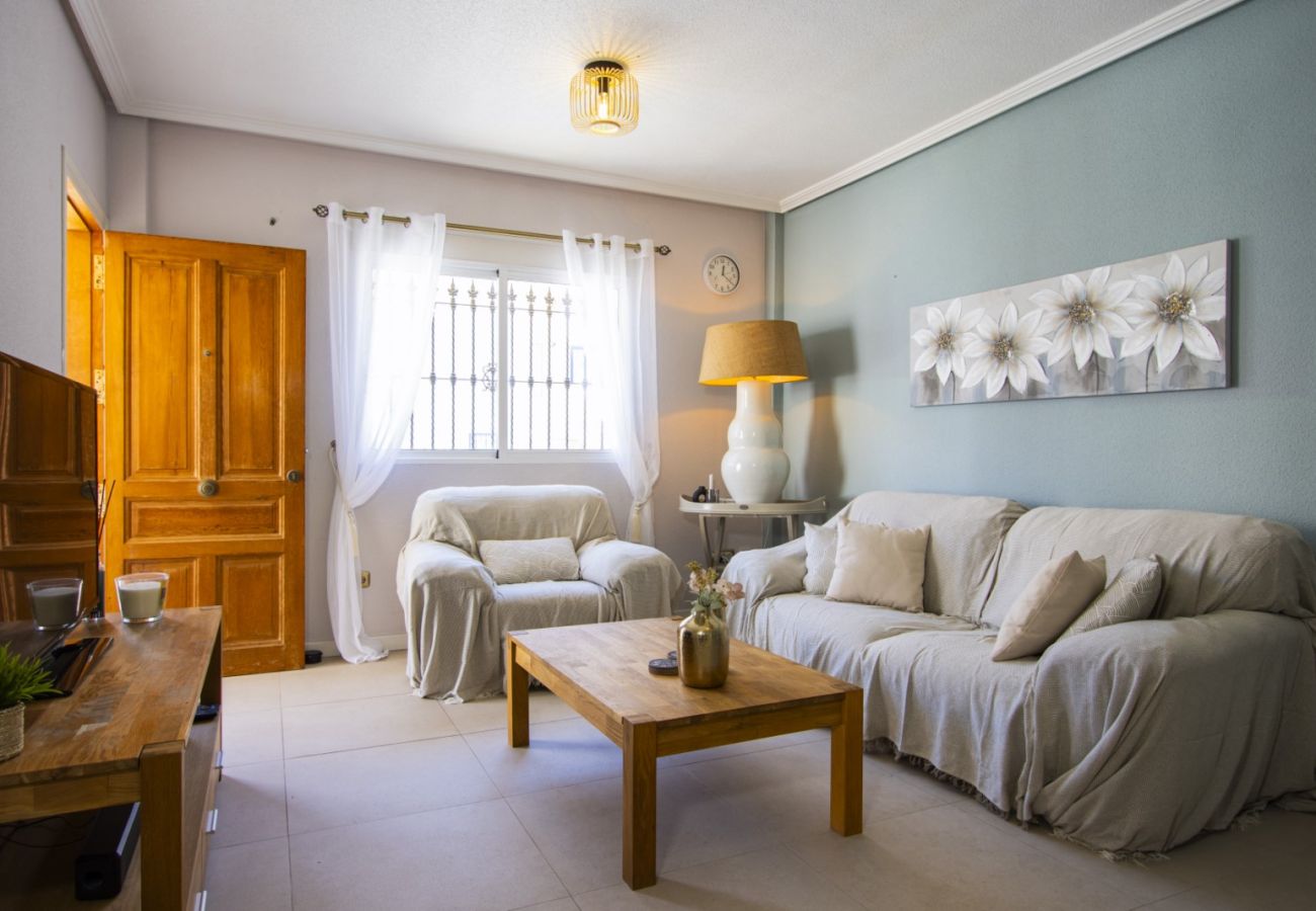 Bungalow in Orihuela Costa - ID191