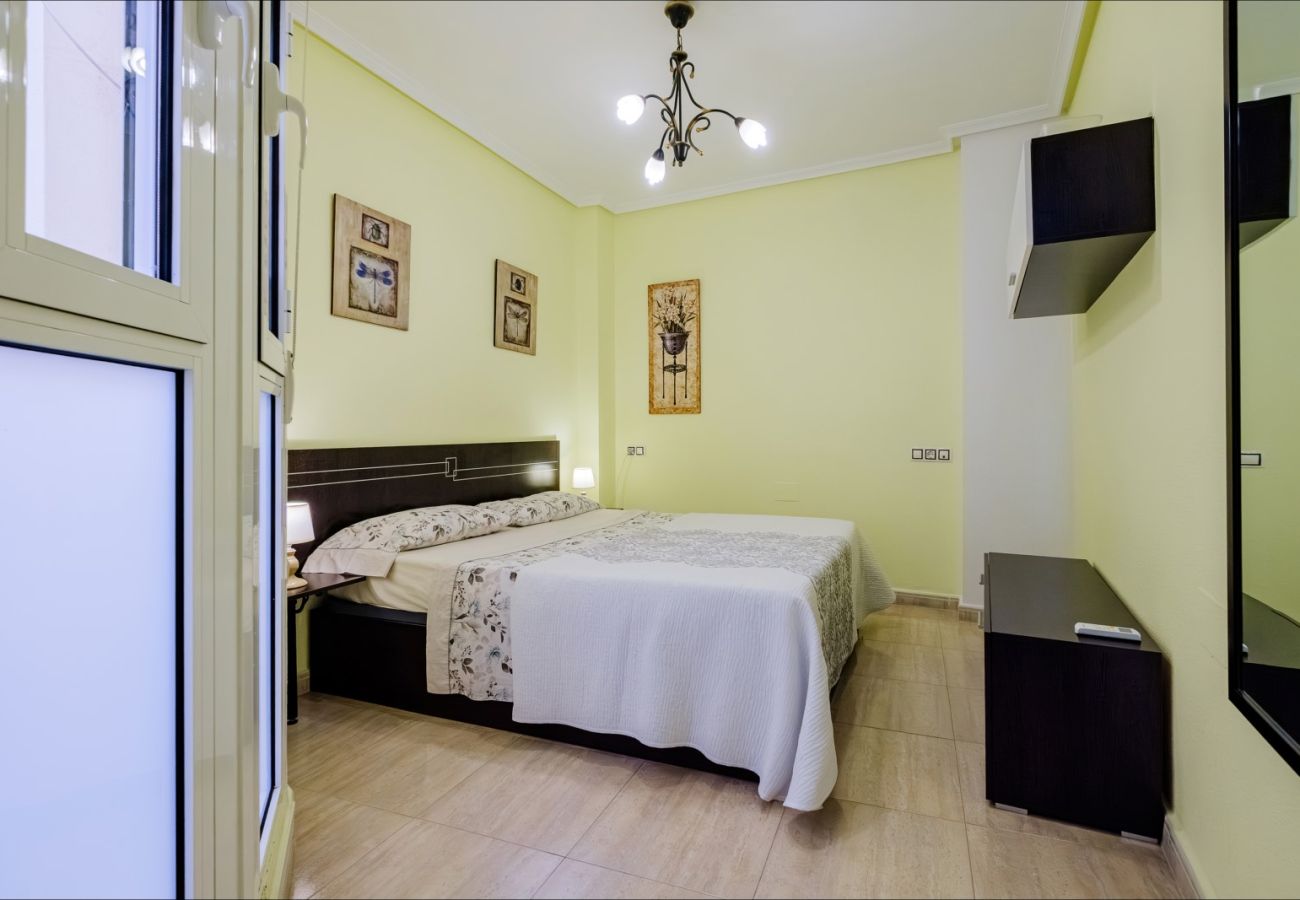 Апартаменты на Торревьеха / Torrevieja - ID95