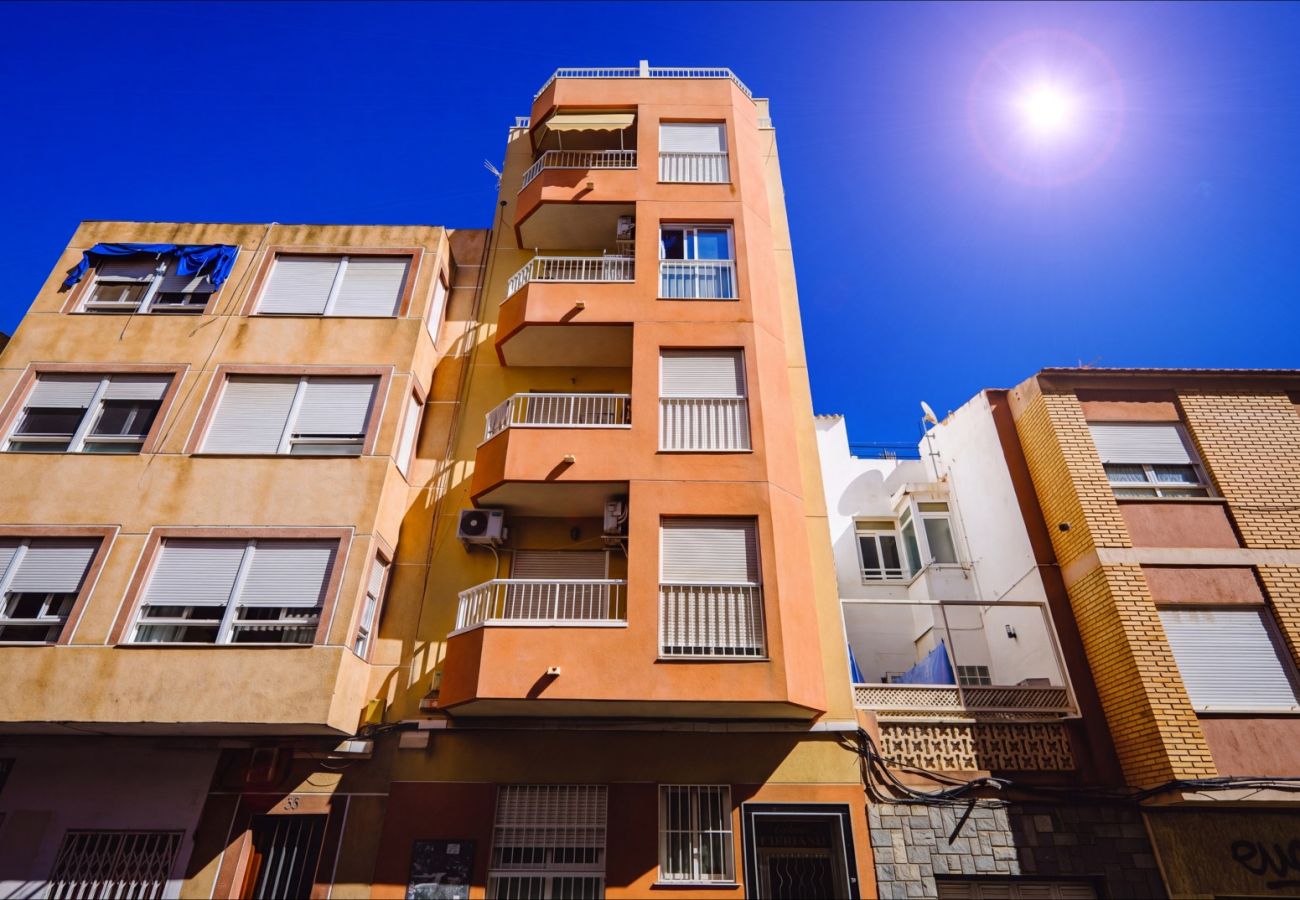 Апартаменты на Торревьеха / Torrevieja - ID95