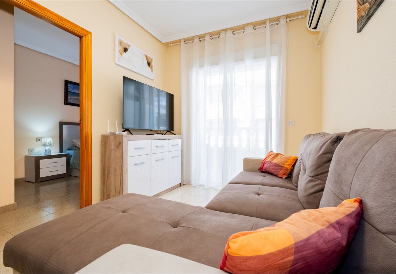 Апартаменты на Торревьеха / Torrevieja - ID103