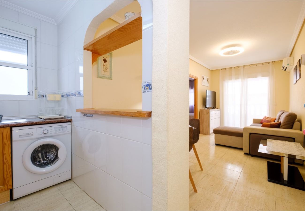 Апартаменты на Торревьеха / Torrevieja - ID103