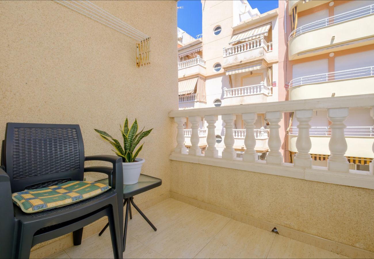 Апартаменты на Торревьеха / Torrevieja - ID103