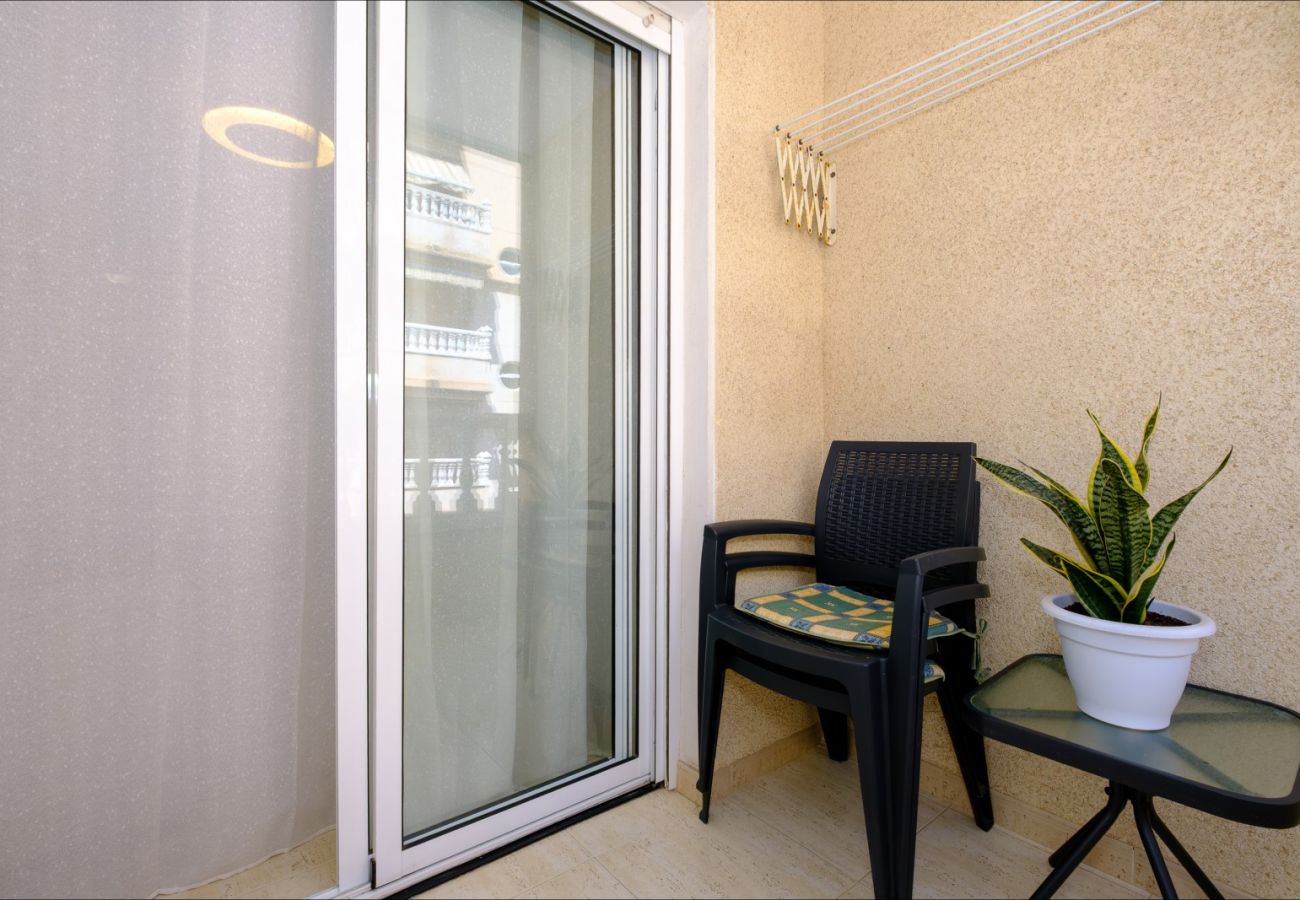 Апартаменты на Торревьеха / Torrevieja - ID103