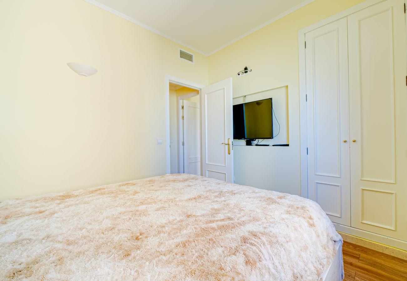 Апартаменты на Бенидорм / Benidorm - Apartamento Coblanca de 3 dormitorios