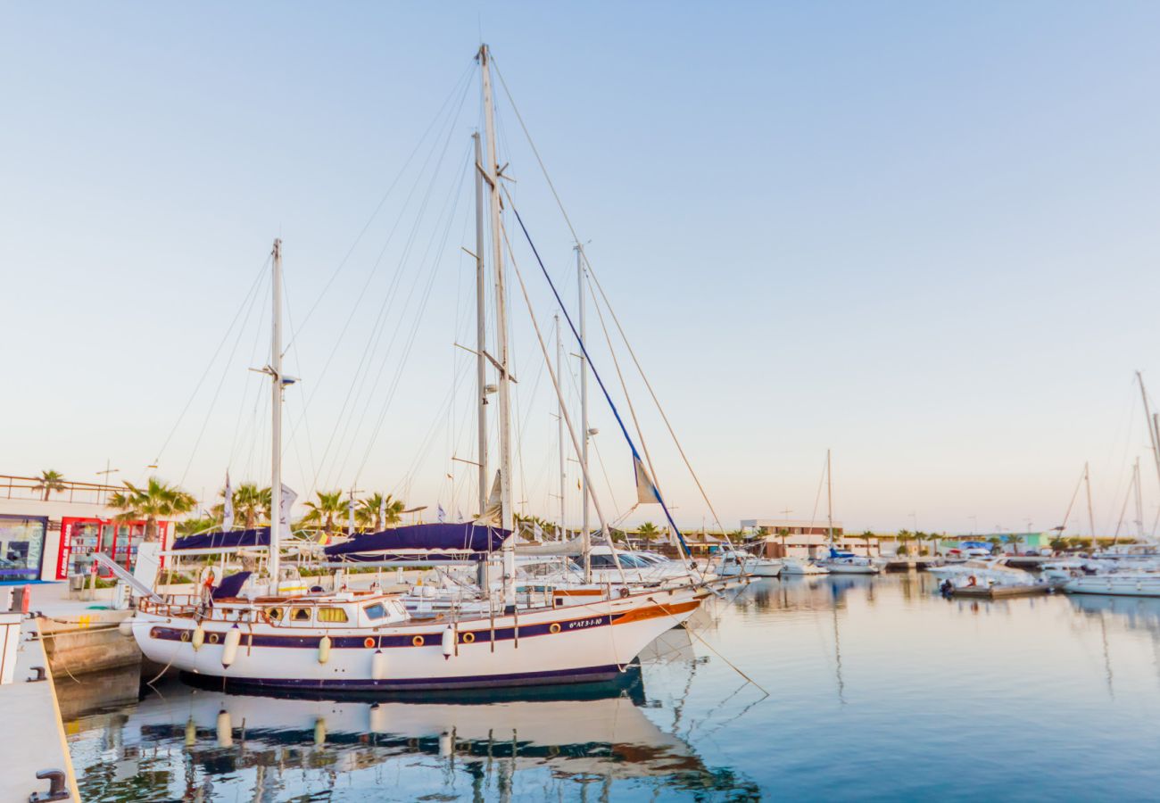 Апартаменты на Торревьеха / Torrevieja - ID7