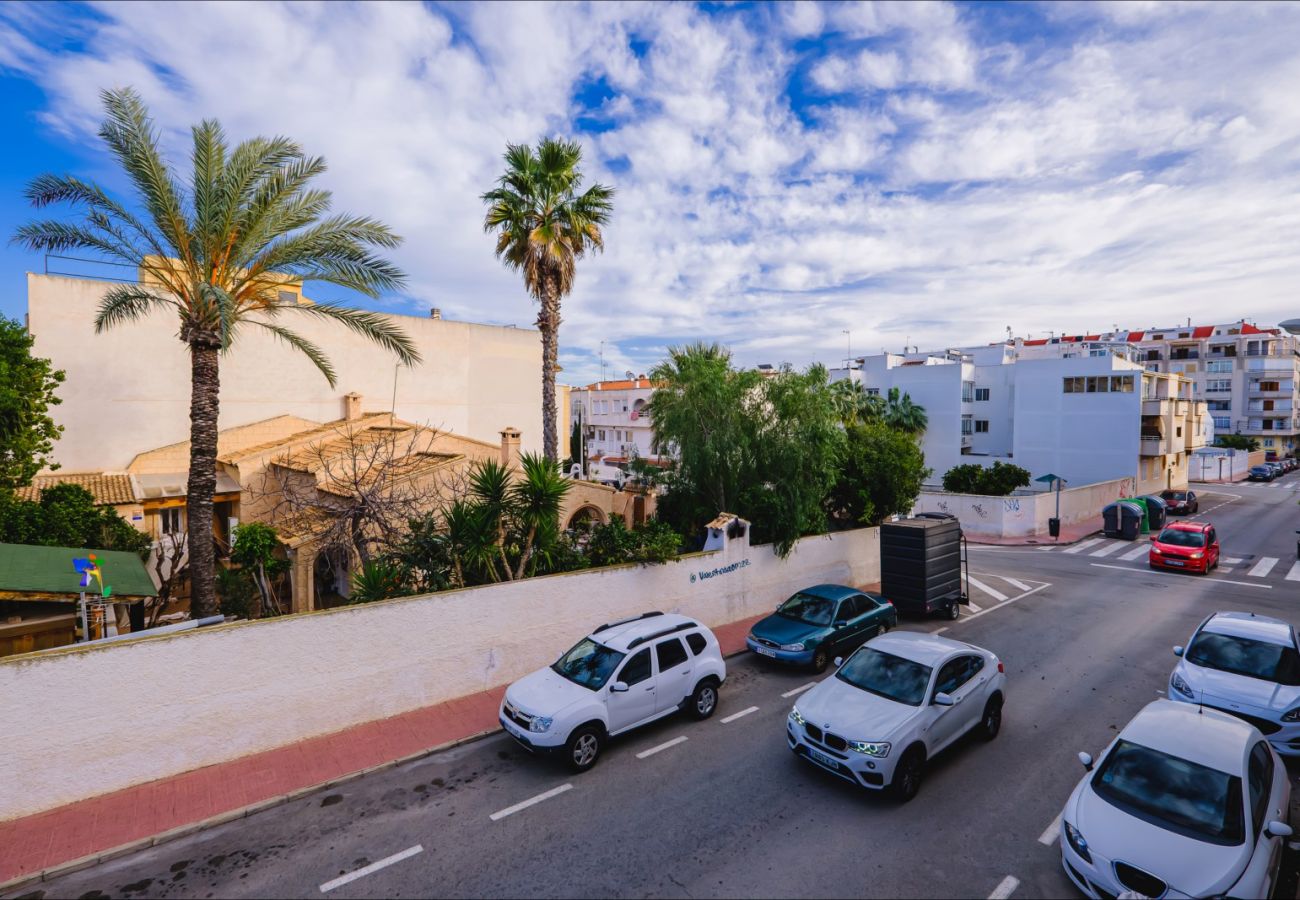 Апартаменты на Торревьеха / Torrevieja - ID138