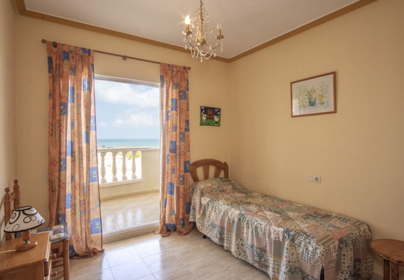 Апартаменты на Торревьеха / Torrevieja - ID184
