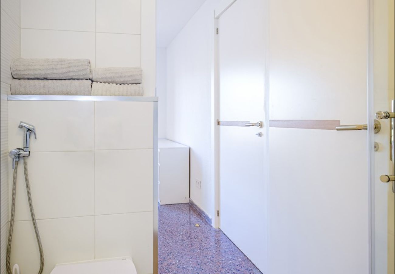 Апартаменты на Торревьеха / Torrevieja - ID88