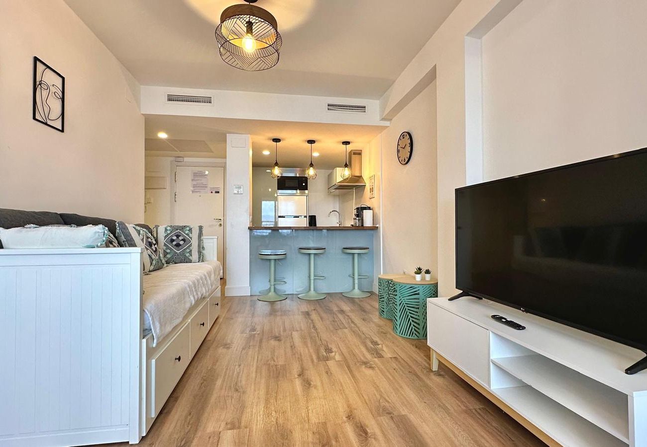 Апартаменты на Бенидорм / Benidorm - BL PISO 2 HABITACION  TROPIC MAR