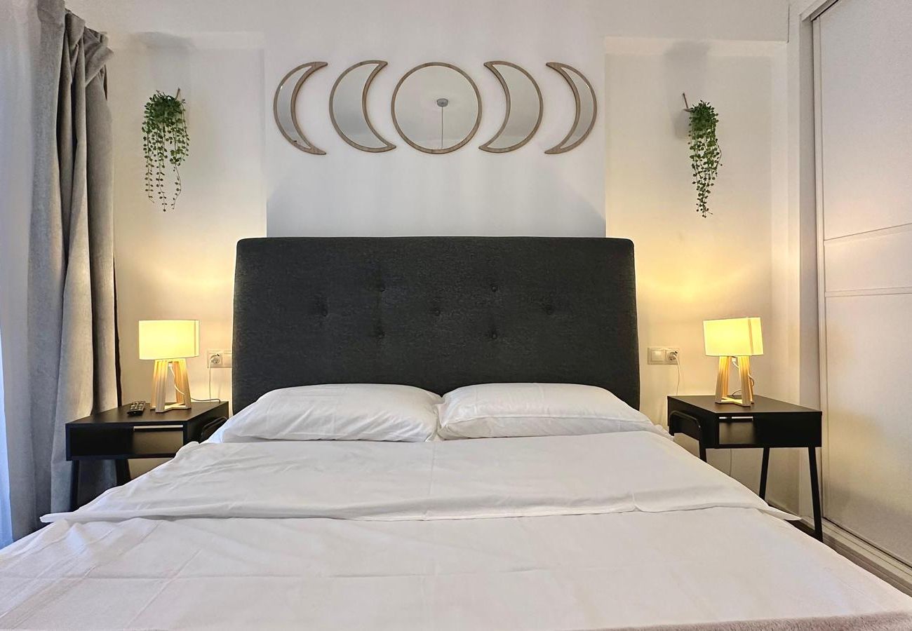 Апартаменты на Бенидорм / Benidorm - BL PISO 2 HABITACION  TROPIC MAR