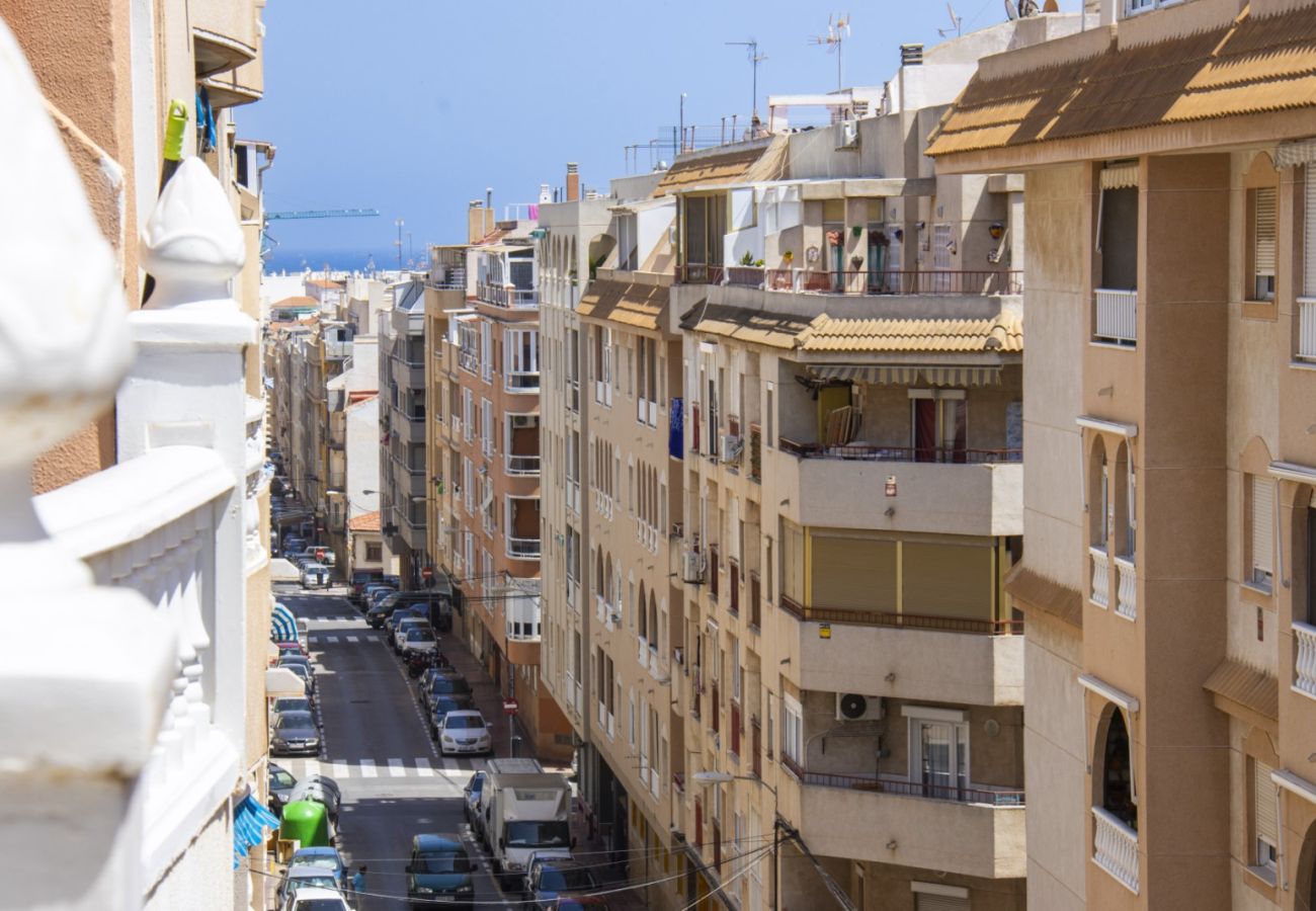 Апартаменты на Торревьеха / Torrevieja - ID15