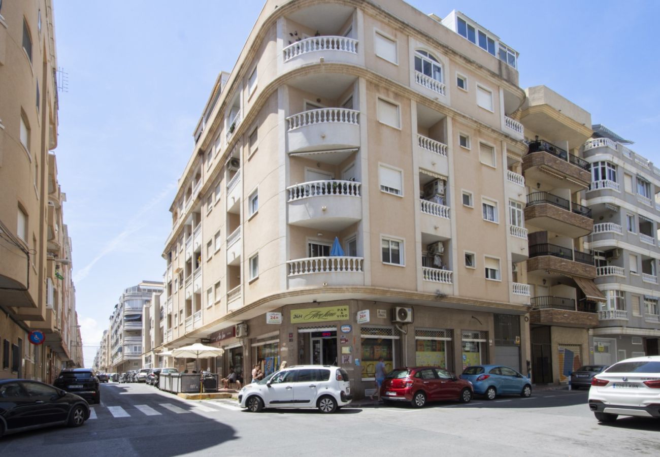 Апартаменты на Торревьеха / Torrevieja - ID159