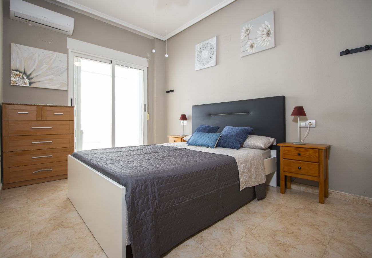 Апартаменты на Торревьеха / Torrevieja - ID54