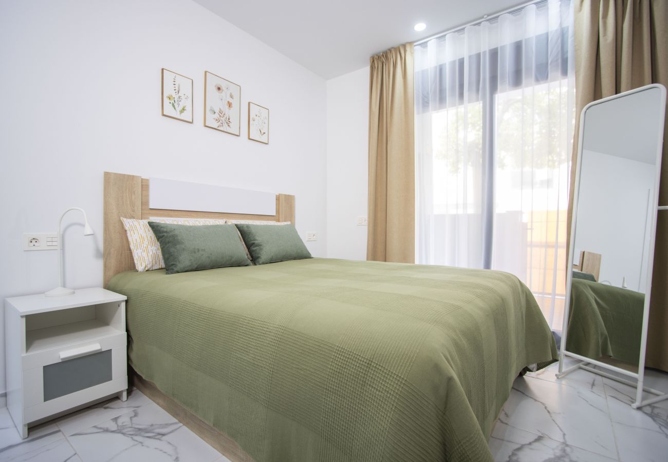 Апартаменты на Торревьеха / Torrevieja - ID97