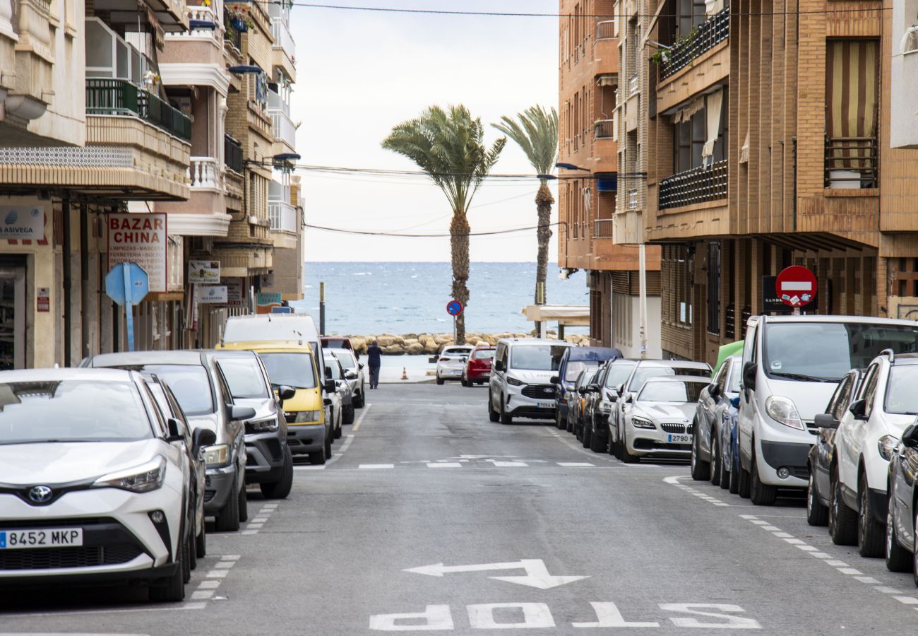 Апартаменты на Торревьеха / Torrevieja - ID4