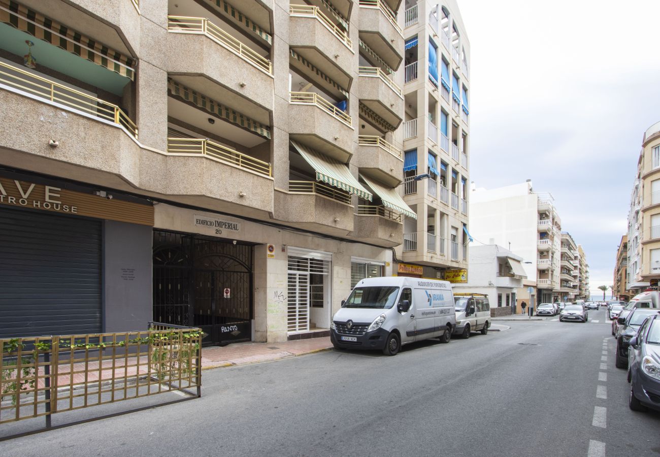 Апартаменты на Торревьеха / Torrevieja - ID4