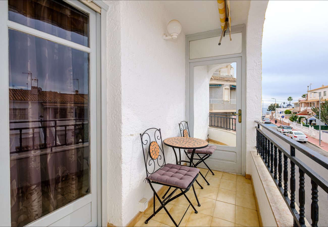 Апартаменты на Торревьеха / Torrevieja - ID23