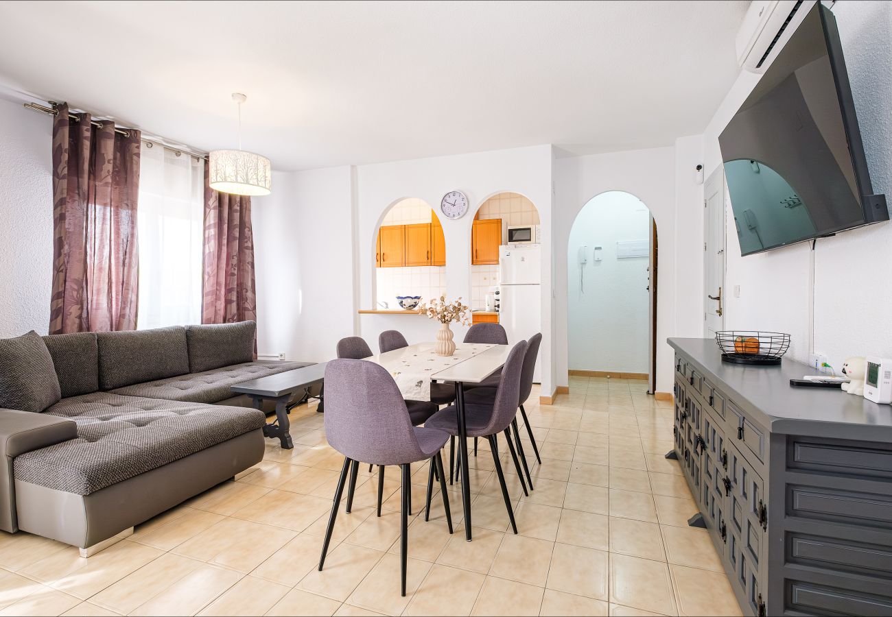 Апартаменты на Торревьеха / Torrevieja - ID23