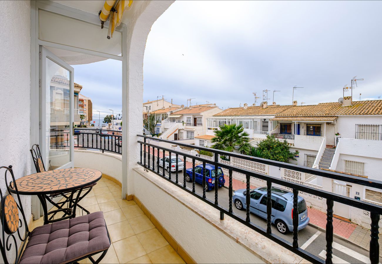 Апартаменты на Торревьеха / Torrevieja - ID23