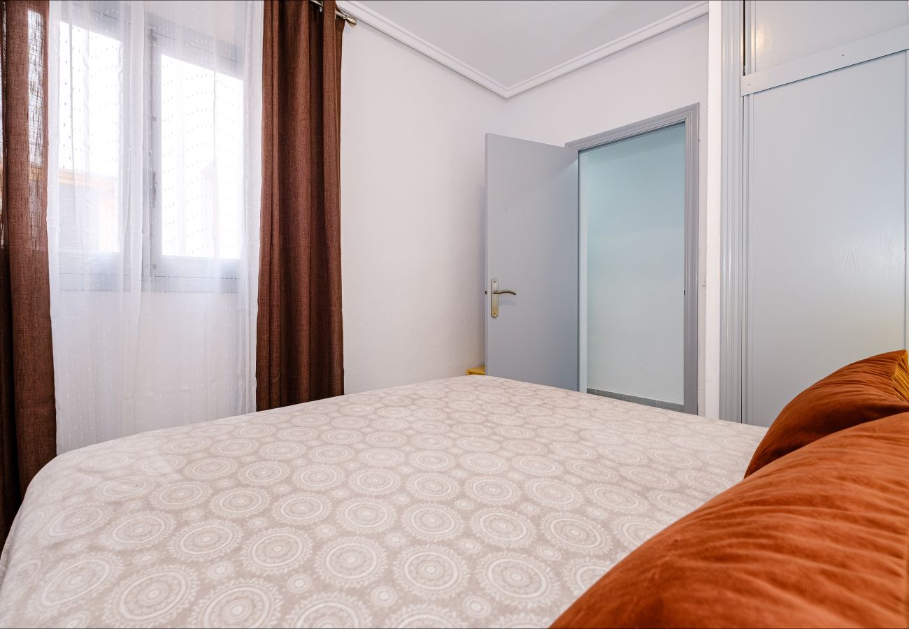 Апартаменты на Торревьеха / Torrevieja - ID61