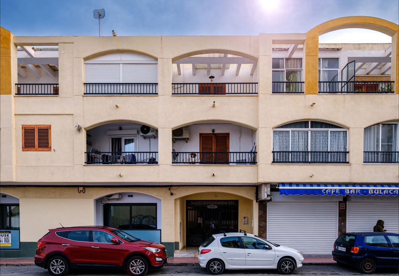 Апартаменты на Торревьеха / Torrevieja - ID61