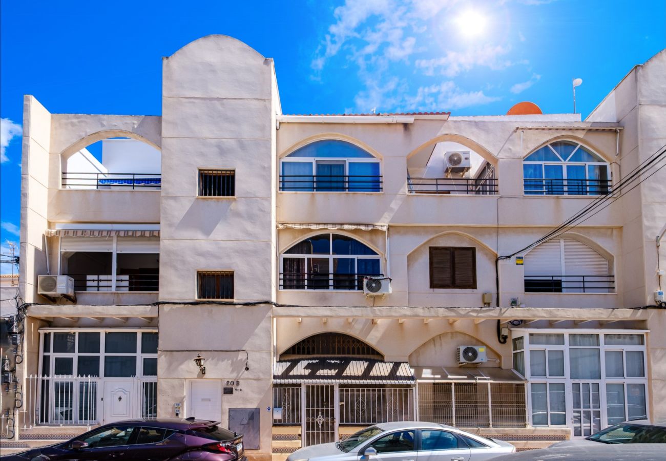 Апартаменты на Торревьеха / Torrevieja - ID38