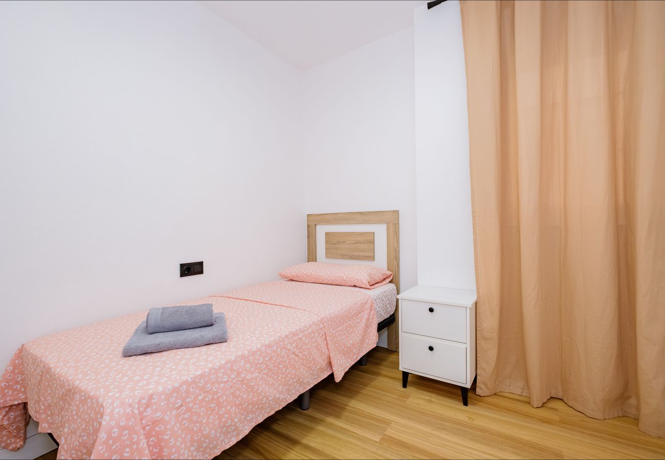 Апартаменты на Торревьеха / Torrevieja - ID28