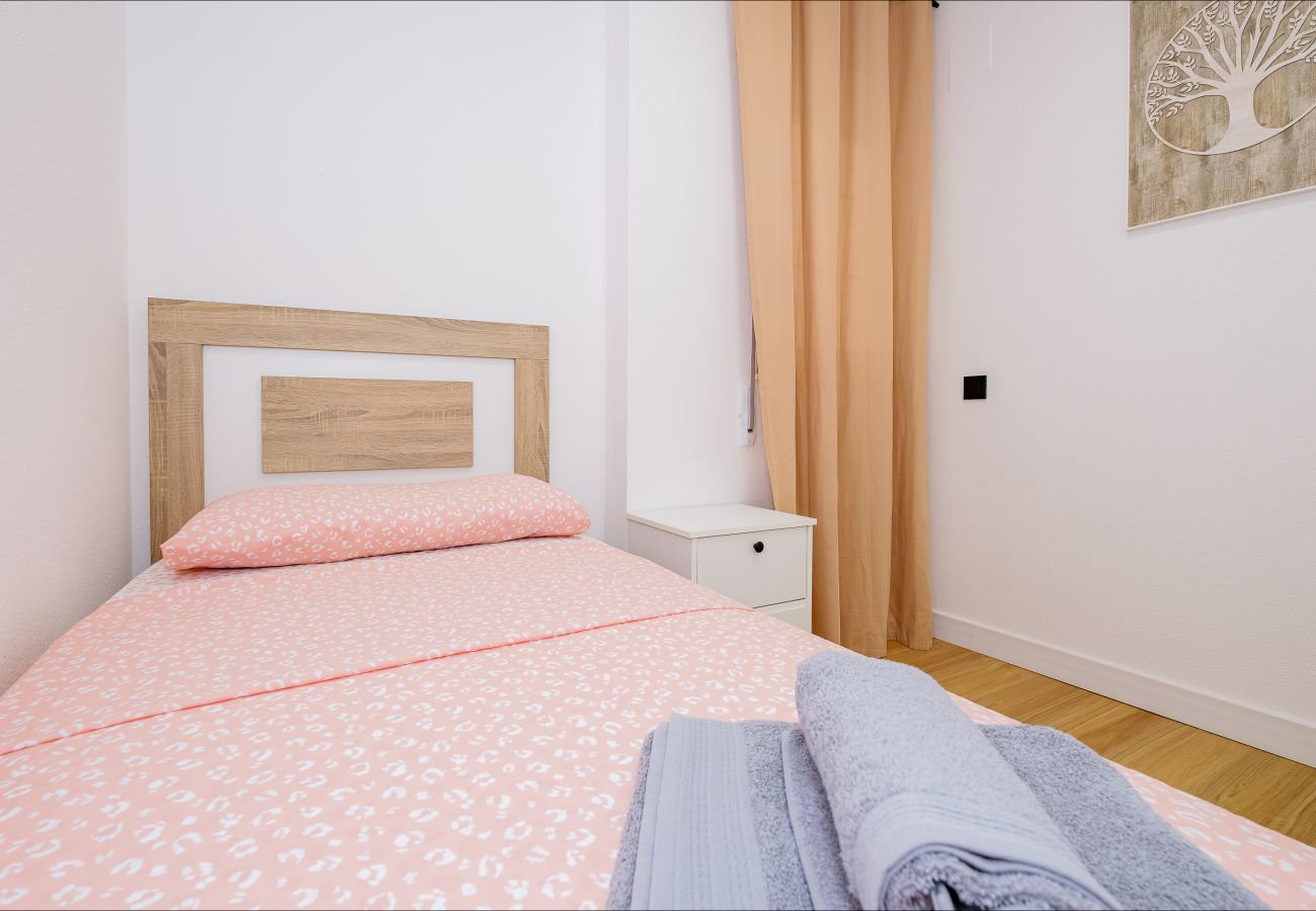 Апартаменты на Торревьеха / Torrevieja - ID28