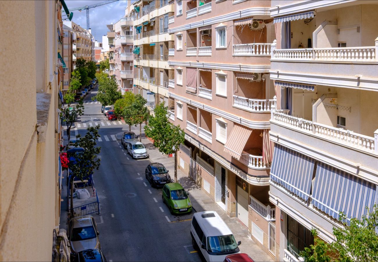 Апартаменты на Торревьеха / Torrevieja - ID103