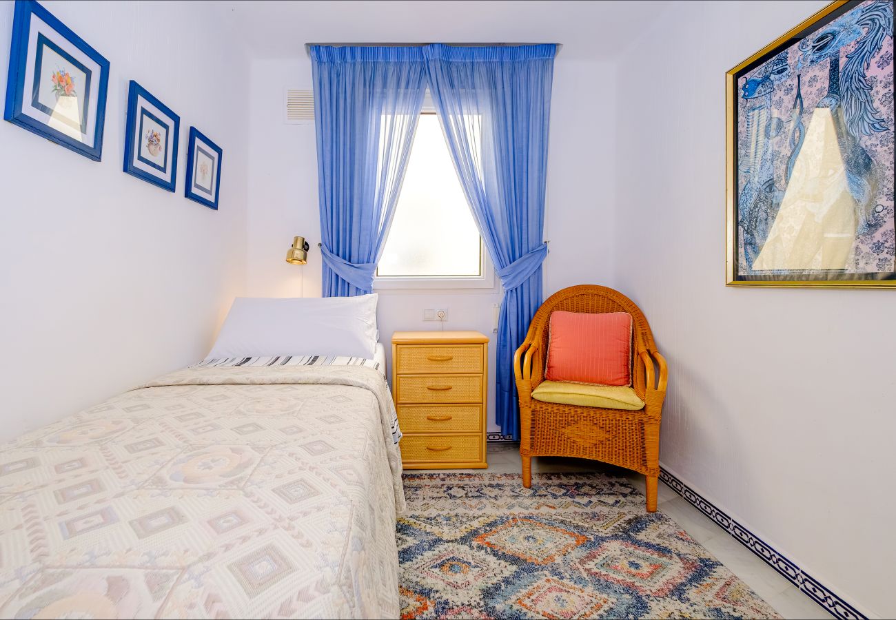 Апартаменты на Торревьеха / Torrevieja - ID67
