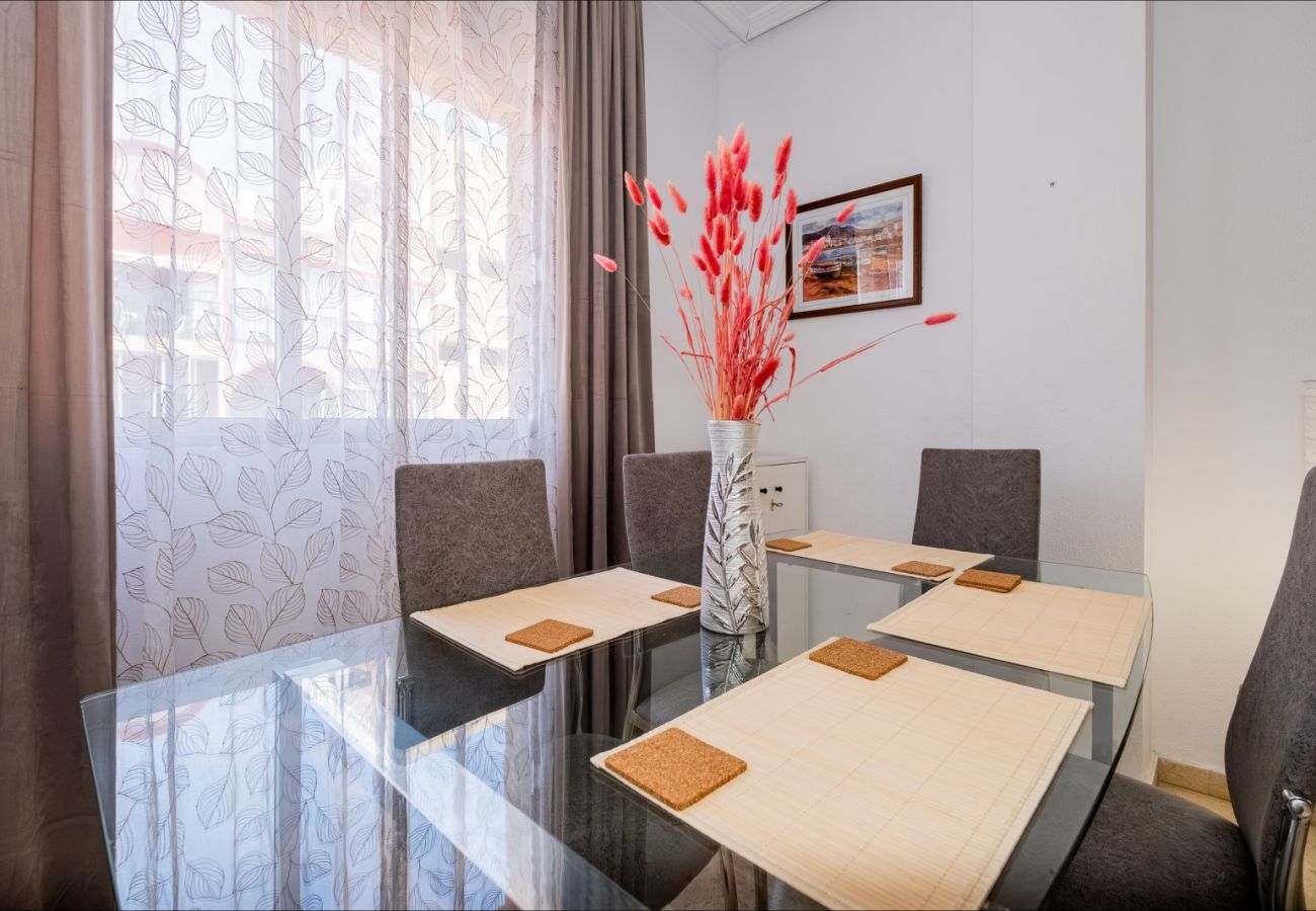 Апартаменты на Торревьеха / Torrevieja - ID56
