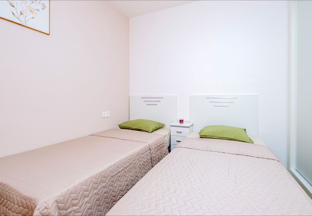 Апартаменты на Торревьеха / Torrevieja - ID75