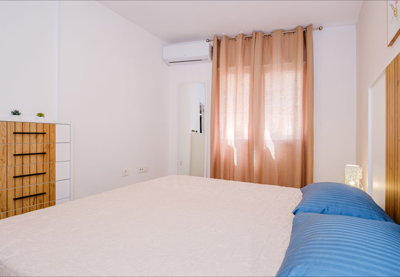 Апартаменты на Торревьеха / Torrevieja - ID75